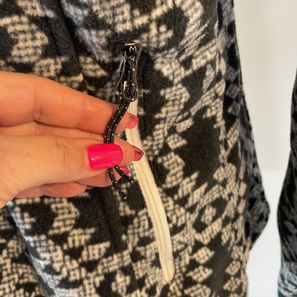 COLUMBIA women’s fleece zip up jacket Aztec tribal print gray white like new Med - Picture 5 of 13